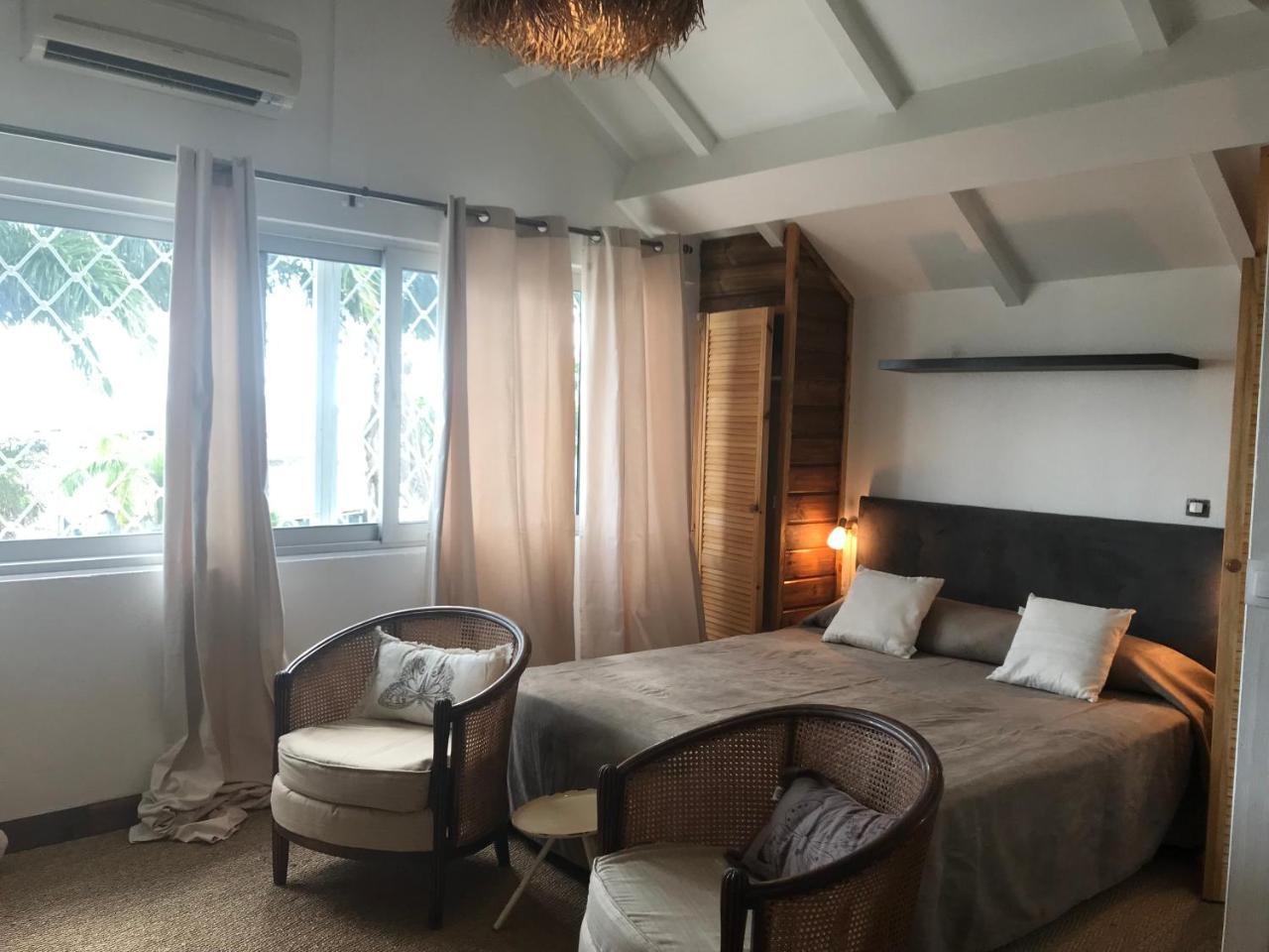 Hotel Saint John Perse 푸앵트아피트르 외부 사진
